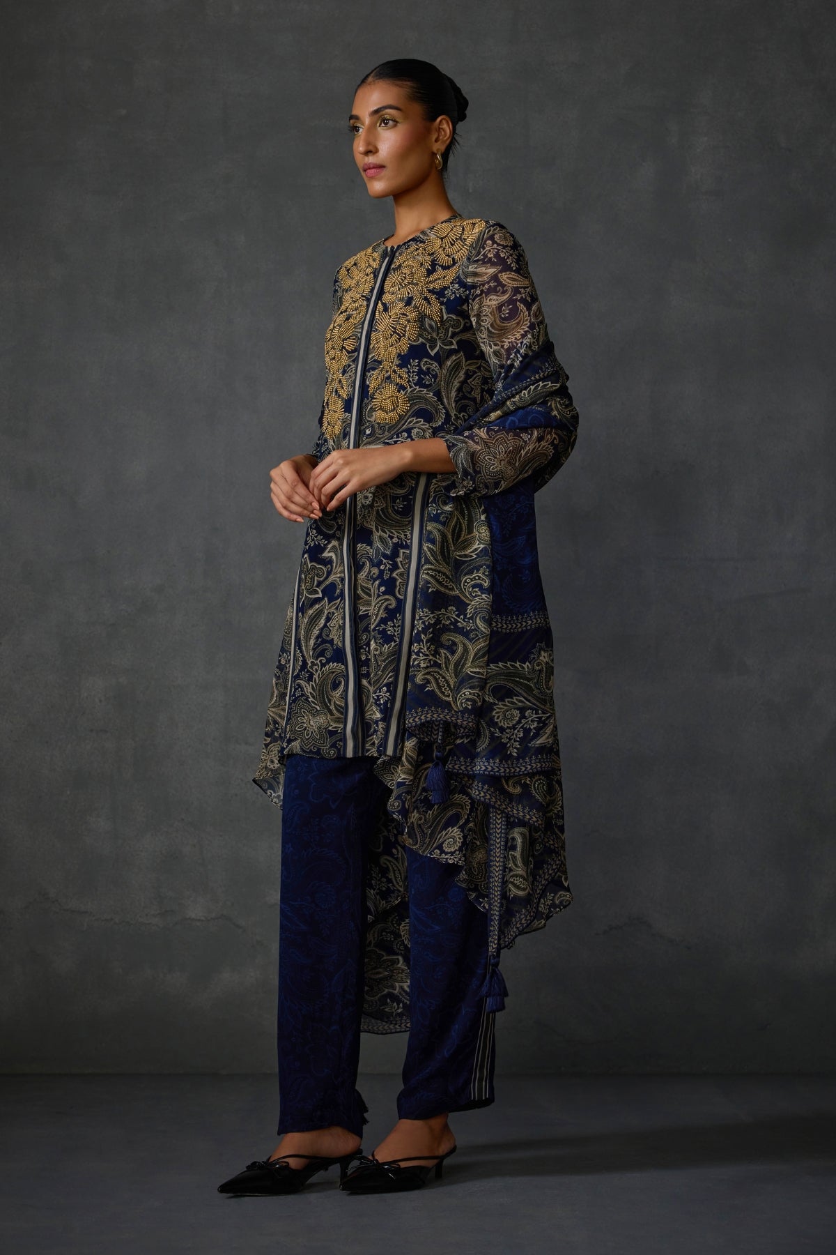 Myrrah Paisley Trapeze Asymetric Kurta Set With Dupatta Namrata Joshipura Online