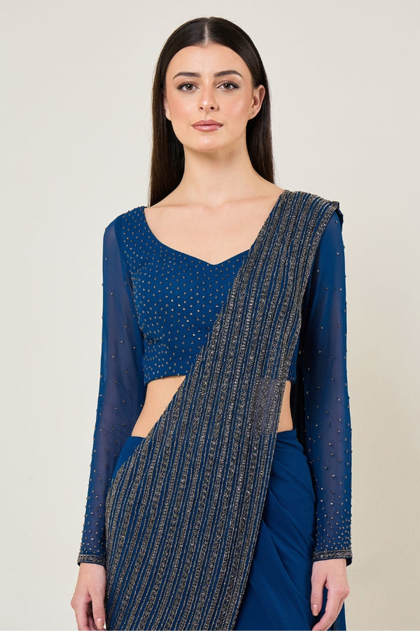 Trackline Saree With Emrmaid Drape