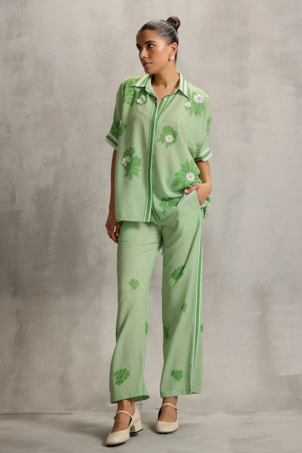 Hitachi Classic Co-ord Set Namrata Joshipura