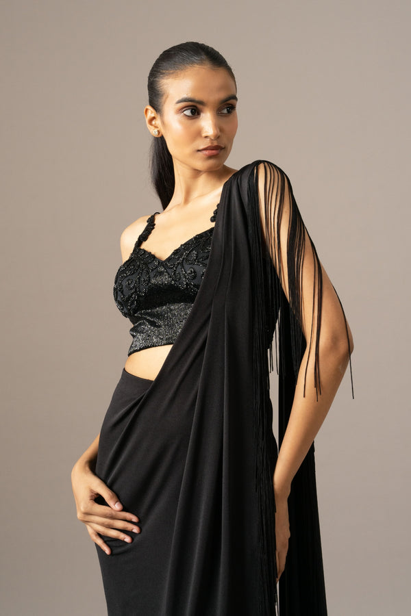 Dazzle Fringes Saree With Embroidered Blouse