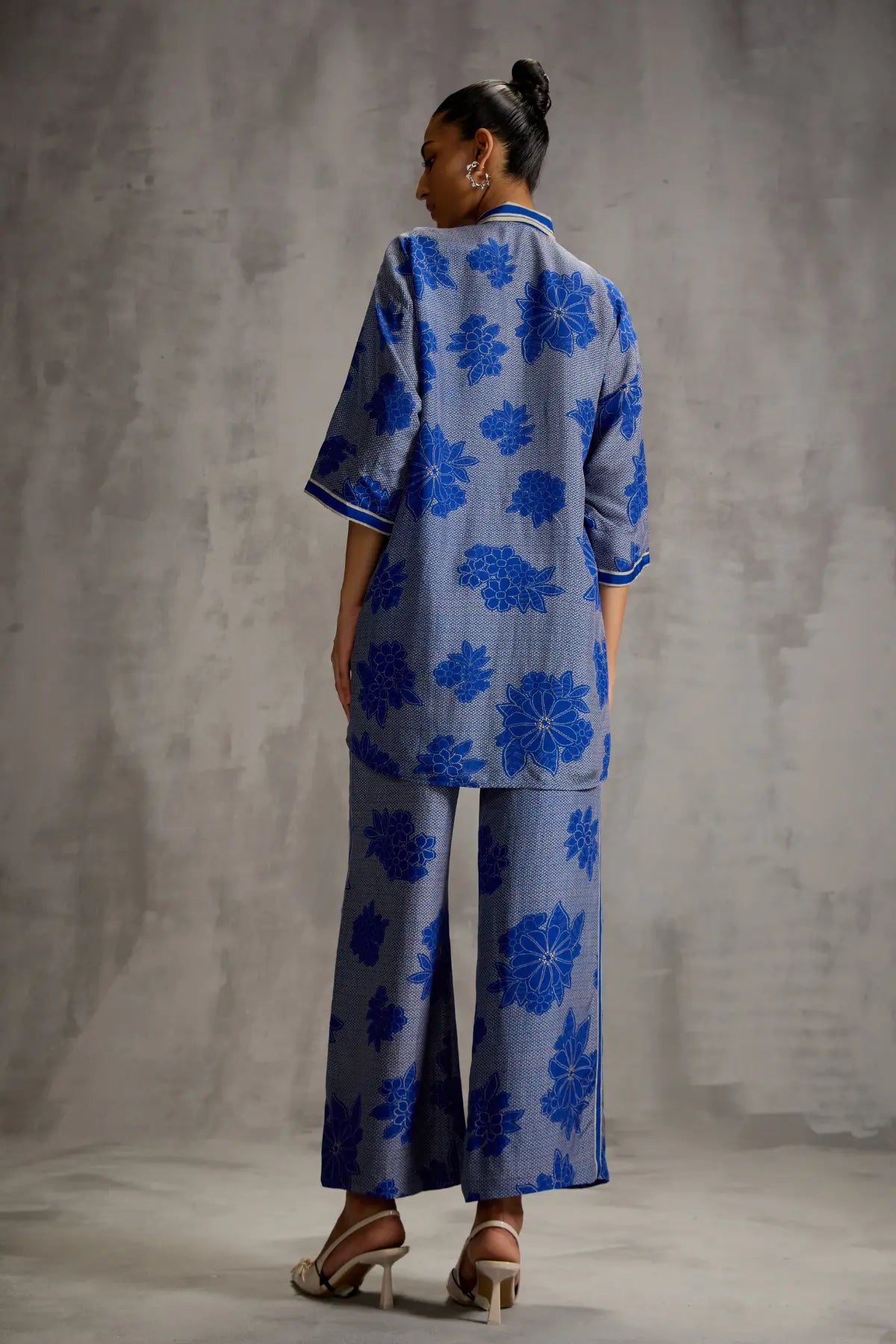 Hitachi Oversized Co-ord Namrata Joshipura