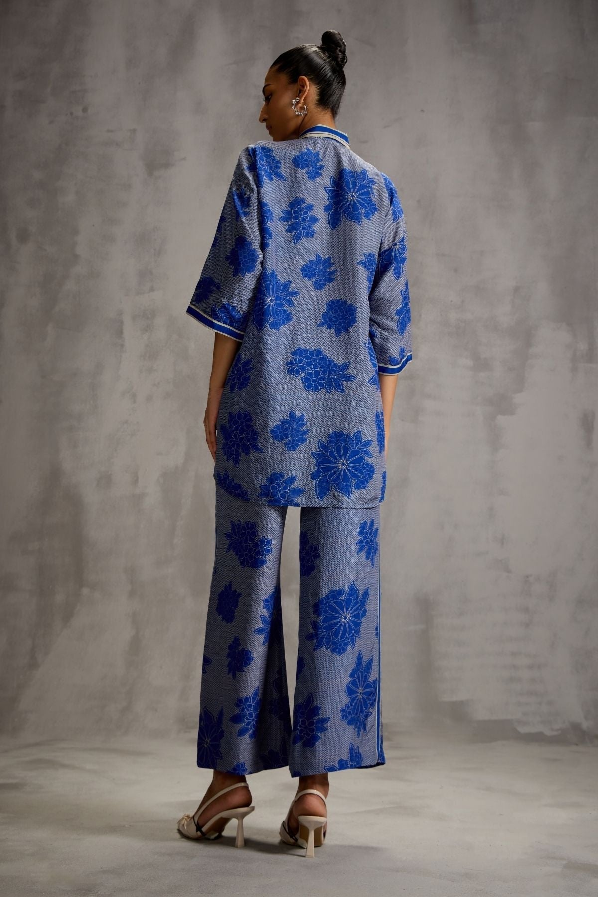 Hitachi Oversized Co-ord Namrata Joshipura