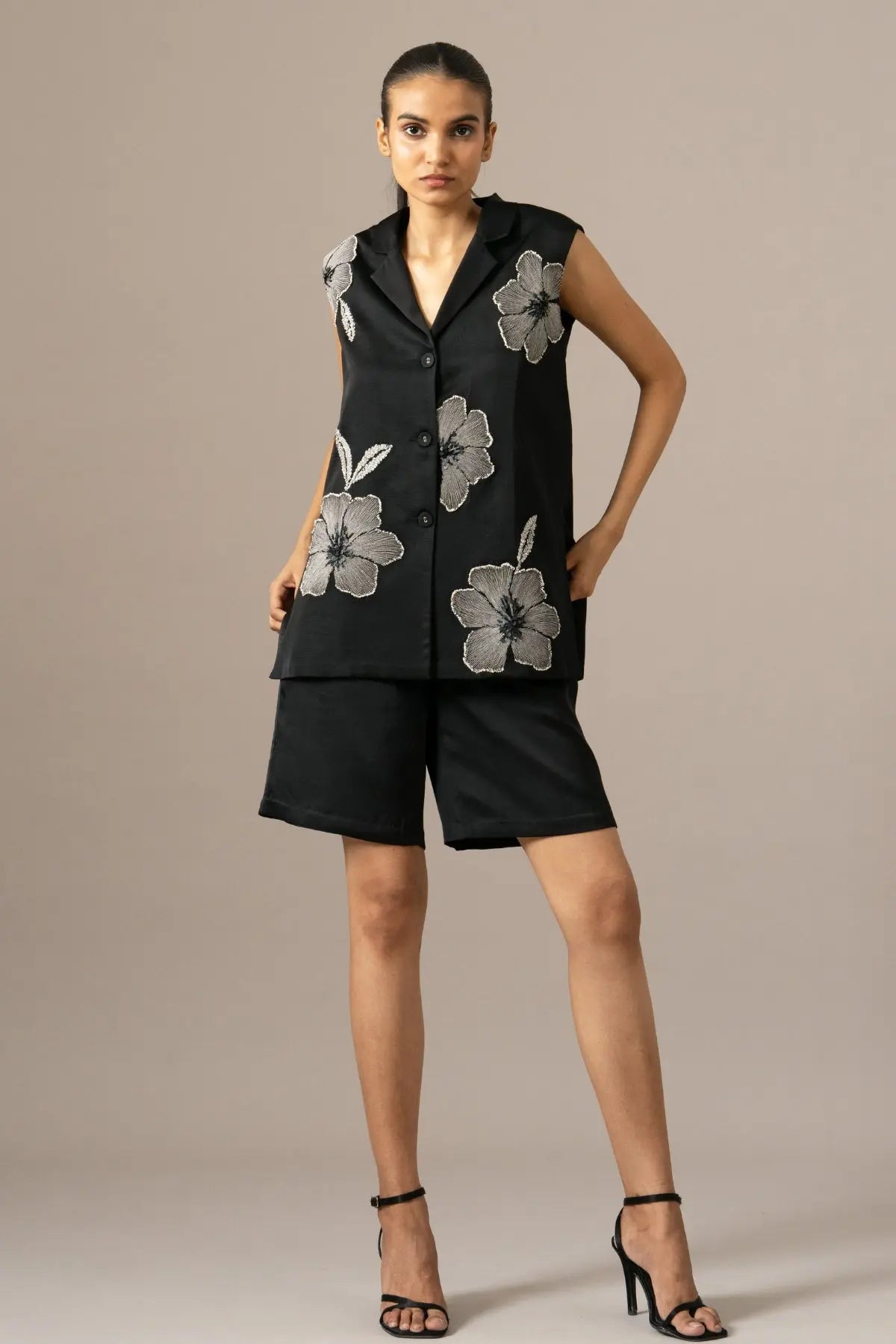 Poppy Flower Sleevless Coord Set Namrata Joshipura Online