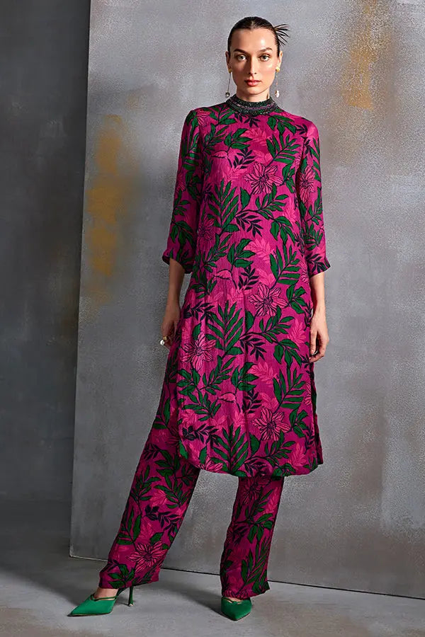 Willow Straight Set Namrata Joshipura