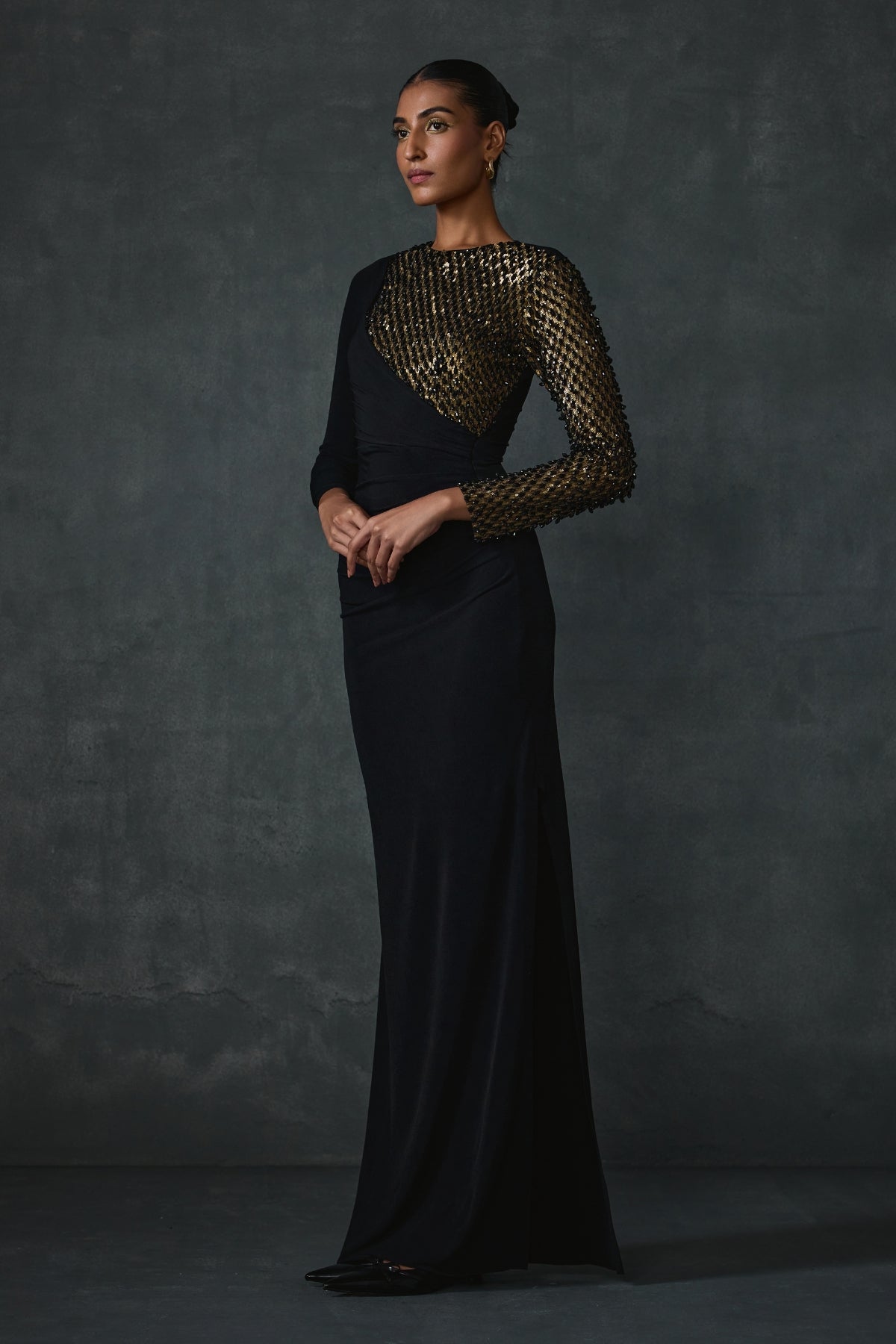 Dazzling Fitted Gown Namrata Joshipura Online