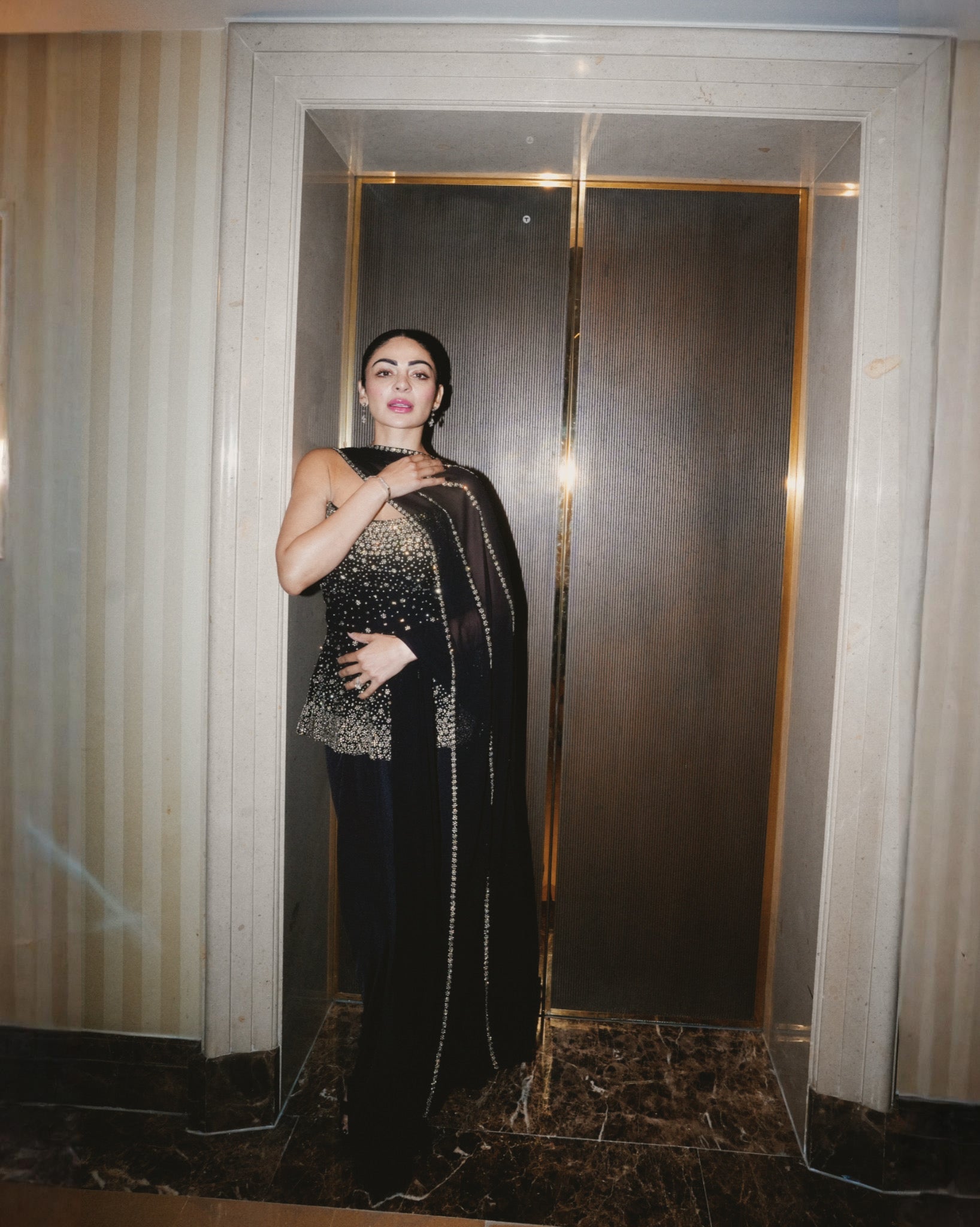 Neeru Bajwa Namrata Joshipura Online (Celebrity Muses)